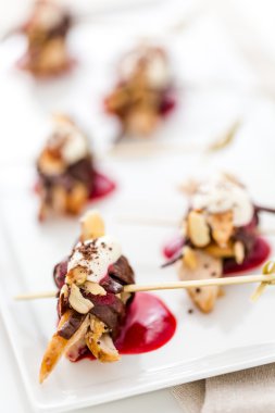 Ahududu tavuk mezeler