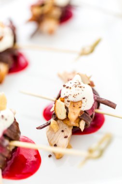 Ahududu tavuk mezeler