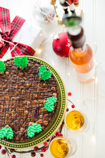 Süße Torte und Bier — Stockfoto