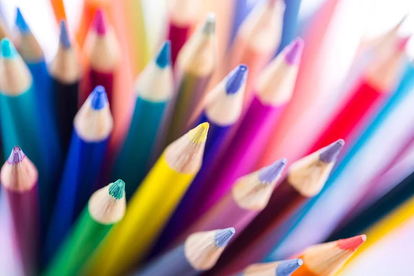 Barevné tužky, školní potřeby — Stock fotografie
