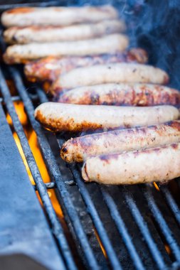 Barbekü ızgara et pişirme