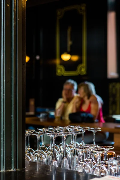 Union Station glasses at bar — Stock Photo, Image