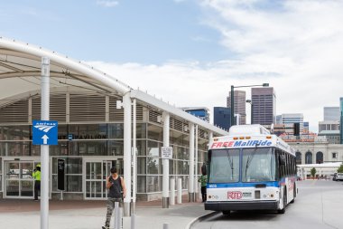 lightrail istasyon durağı