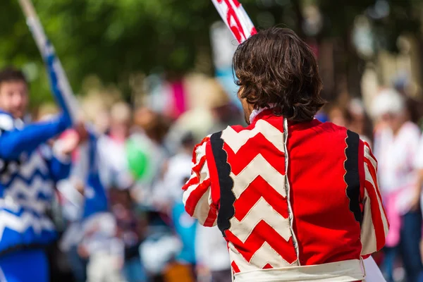 Bandiera trowing all'annuale Festival Italiano — Foto Stock