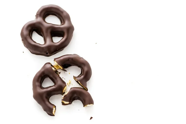 Chocolate covered pretzels — Stock Photo, Image