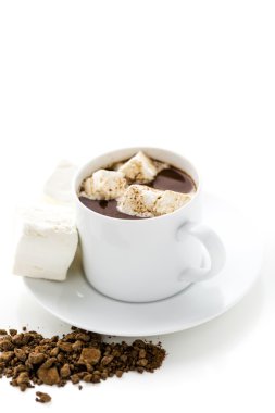 çikolata yudumlarken