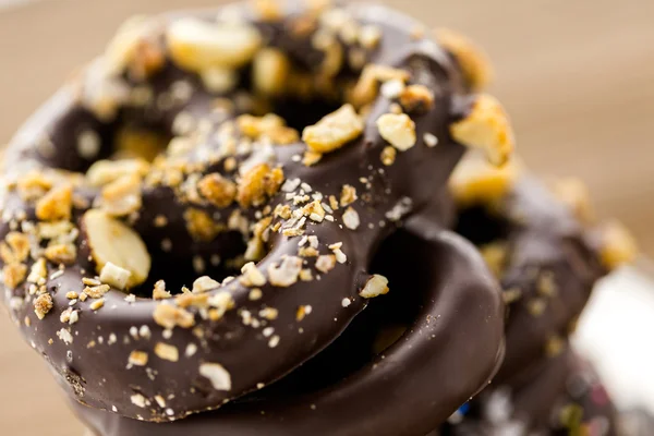 Chocolade overdekte pretzels — Stockfoto