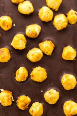 çikolata fındık ile