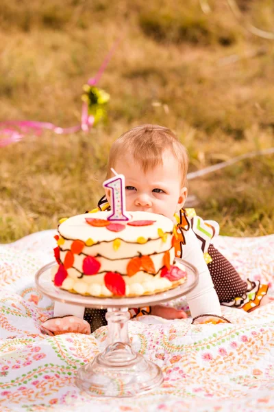 Bebé niña fiesta de cumpleaños — Foto de Stock
