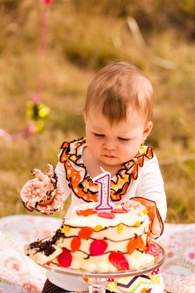 Bebê menina festa de aniversário — Fotografia de Stock