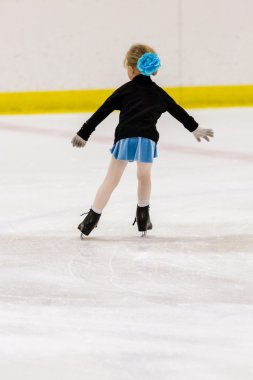 Kız pratik Artistik buz pateni
