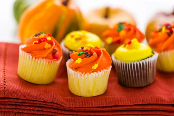 Pasteles Amarillos y Naranjas —  Fotos de Stock