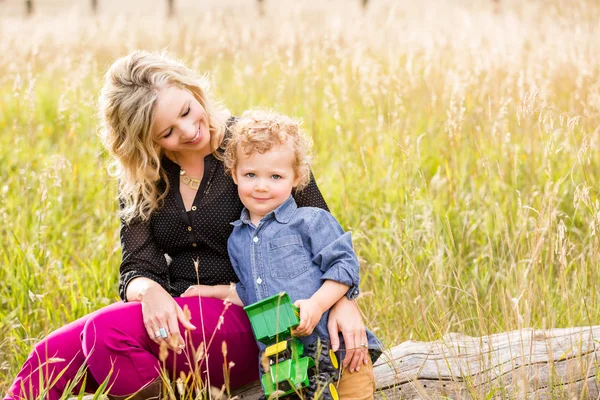 Family. Mother and child — Stock Photo, Image