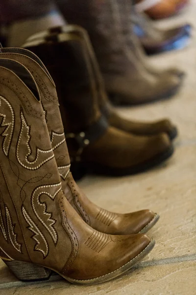 Cowboy boots of wedding party — Stock Photo, Image