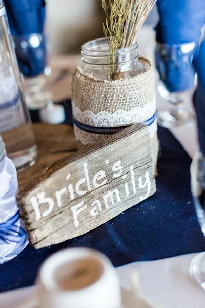 Sala banchetti decorata per il matrimonio — Foto Stock