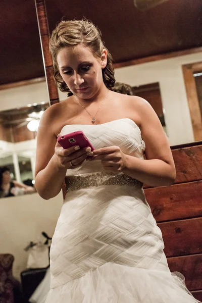 Bride wating in her room — Stock Photo, Image