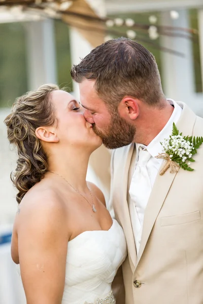 Buiten huwelijksceremonie — Stockfoto