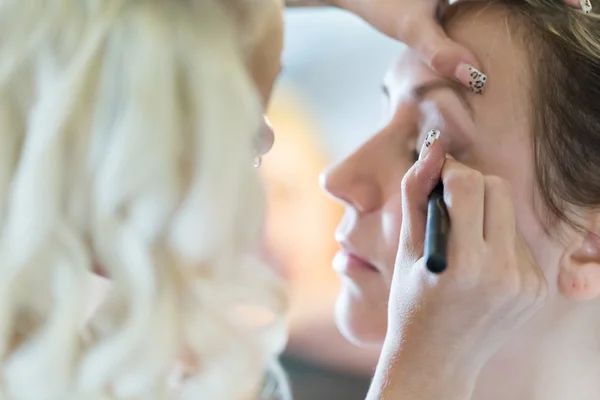 Свадебный макияж — стоковое фото
