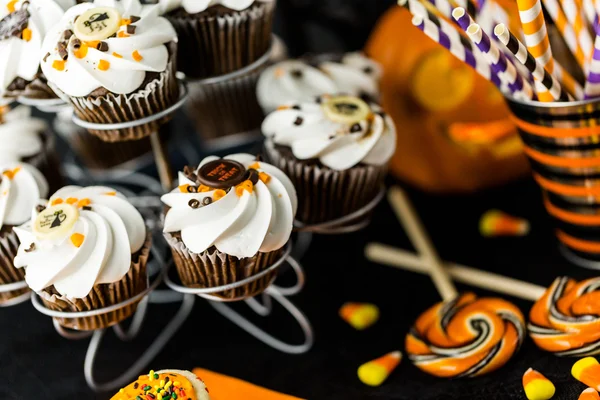 Chocolate Halloween cupcakes — Stock Photo, Image