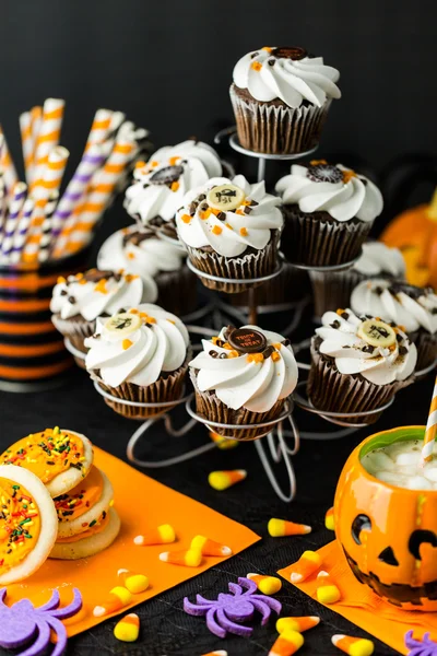 Chocolate Halloween cupcakes — Stock Photo, Image