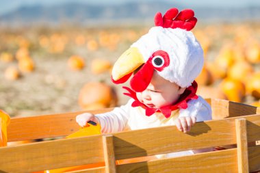 Şirin çocuk içinde Halloween kılık
