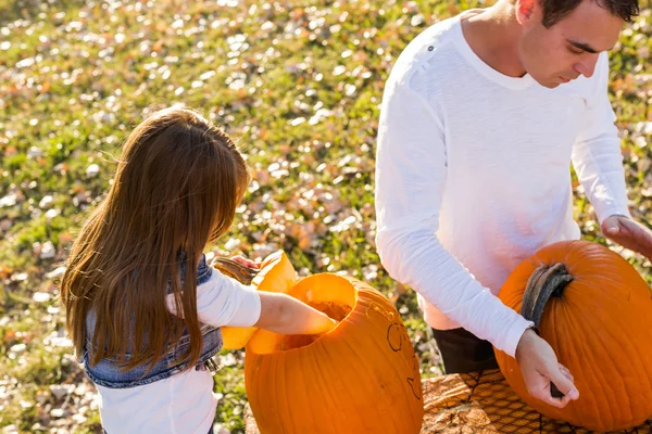 Pumpkin carving — Stock Photo, Image