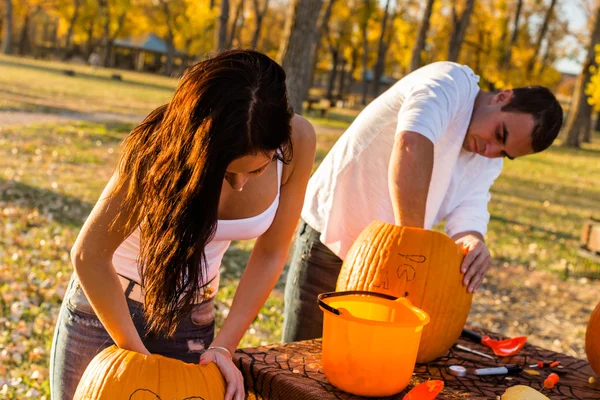 Pumpkin carving — Stock Photo, Image