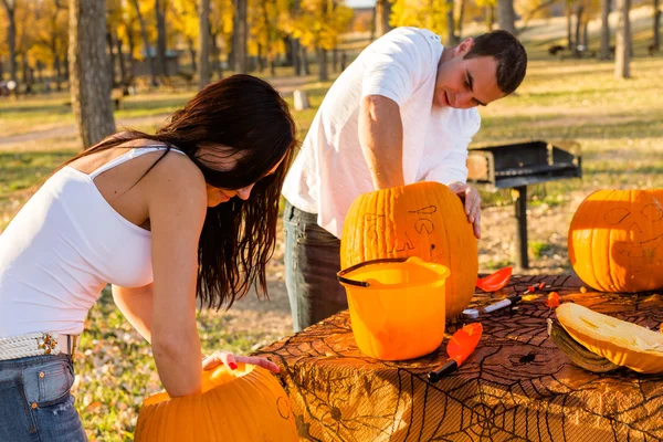 Pumpkin carving — Stock Photo, Image