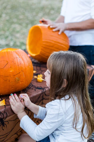 Pumpkin carving — Stock Photo, Image