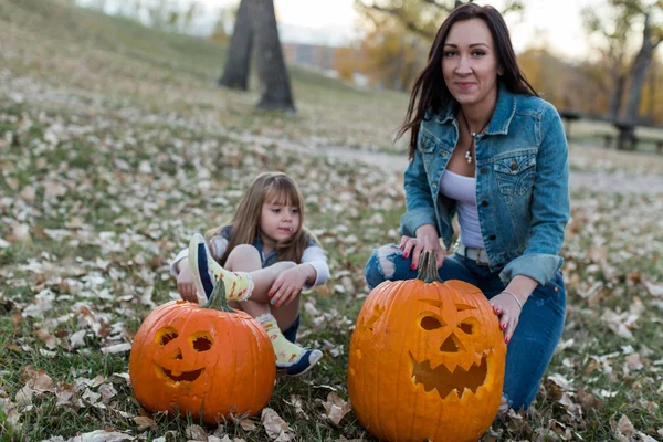 Pumpkin carving — Stock Photo, Image