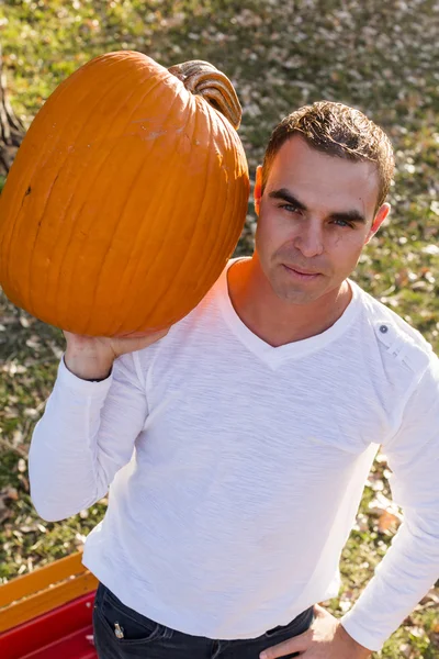 Tallado de calabaza — Foto de Stock