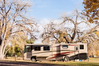 Sonbahar Colorado'da kamp.