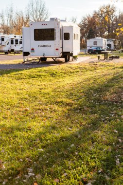 Sonbahar Colorado'da kamp.