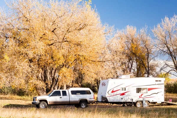 Sonbahar Colorado'da kamp. — Stok fotoğraf