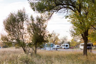 Sonbahar Colorado'da kamp.