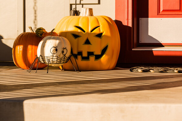 Halloween decor, pumpkins