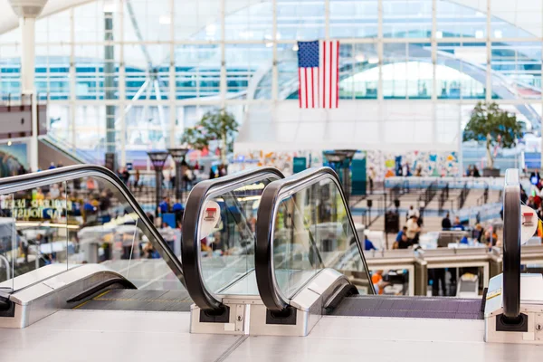 Escalator at modern airport — Stock Photo, Image