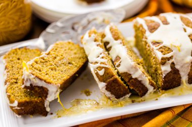 Lezzetli kabak ekmek