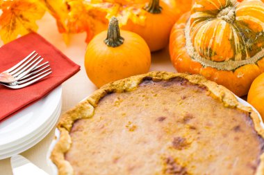 Ev yapımı balkabağı turtası.