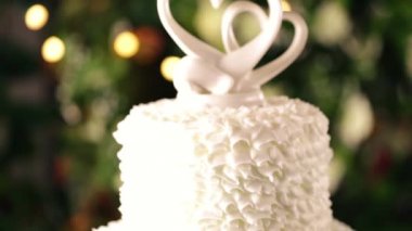 Düğün pastası dekore edilmiş