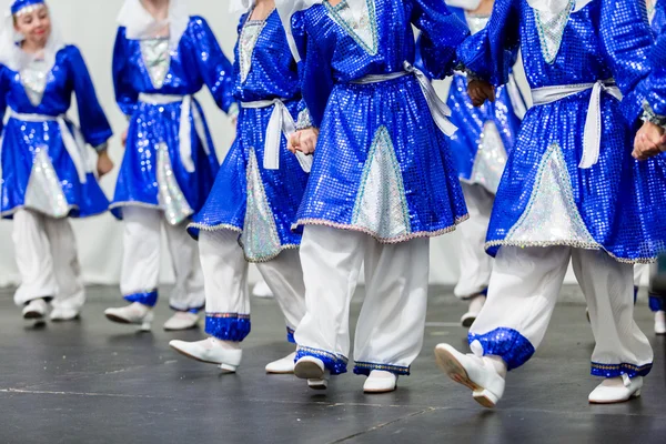 Kids dancing tradition Russian folk dances — Stock Photo, Image