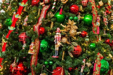 Madalyalı Noel ağacı