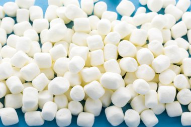 Küçük yuvarlak beyaz krema