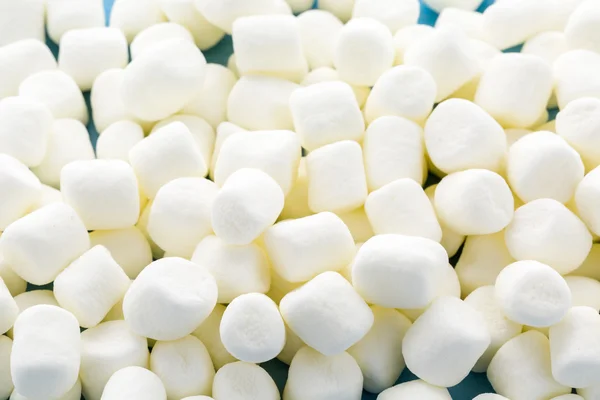 Kleine ronde witte marshmallows — Stockfoto