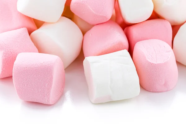 Witte en roze marshmallows — Stockfoto