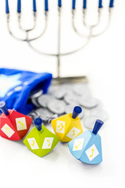 Sonhos coloridos com tokens de prata, Hanukkah — Fotografia de Stock