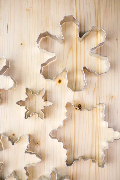 Taglierine per biscotti in metallo di diverse dimensioni — Foto Stock
