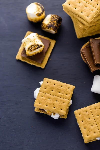 Świeżo tosty smores — Zdjęcie stockowe