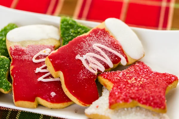 Verscheidenheid van kleurrijke kerstkoekjes — Stockfoto