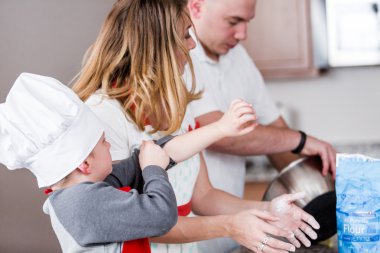 Mutfak at aile kabartma